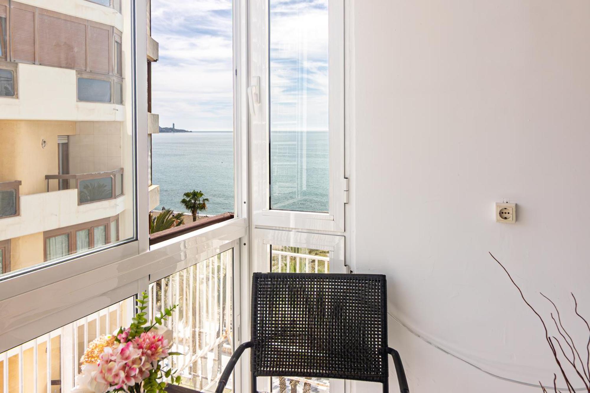 Sea & Wave Malagueta Apartment *